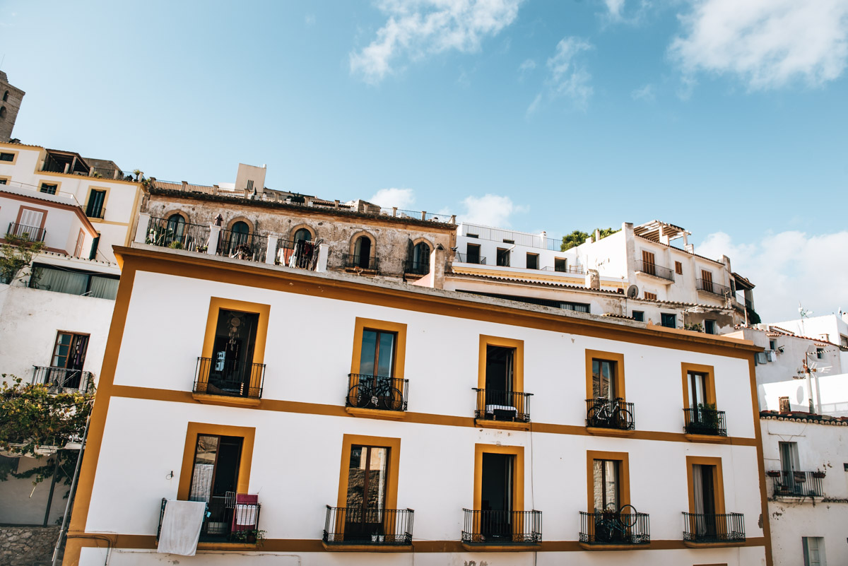 Эйвисса Ибица 111 Эйвисса Ибица