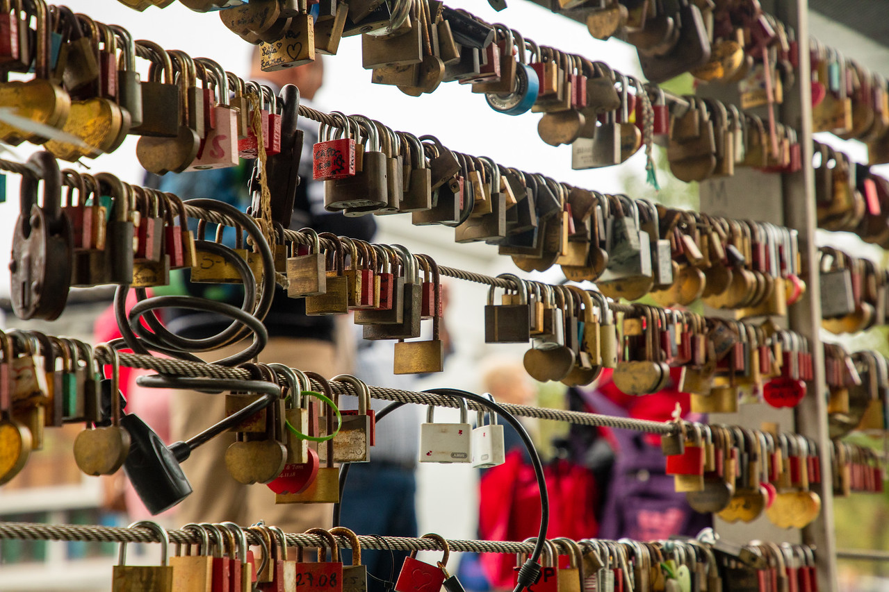 Любовные замки на мосту мясников 111 Любовные замки на мосту мясников