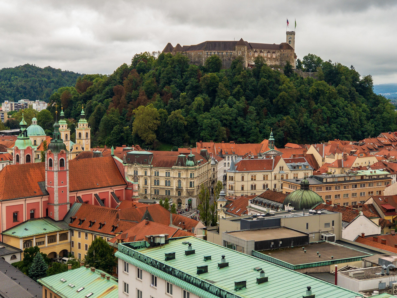 Вид Люблянского замка с вершины небоскреба (Неботичник) 111 Вид Люблянского замка с вершины небоскреба (Неботичник)