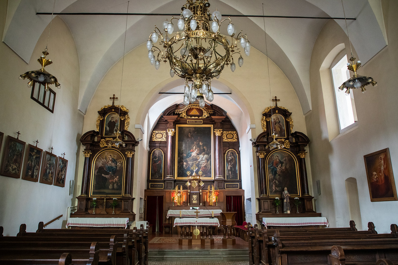 Интерьер церкви капуцинов в Лока 11 Интерьер церкви капуцинов в Лока