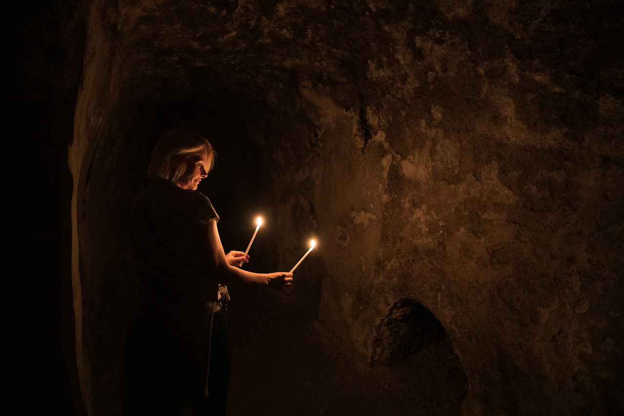 Свечи освещают путь вокруг гробниц на Масличной горе 11 Свечи освещают путь вокруг гробниц на Масличной горе