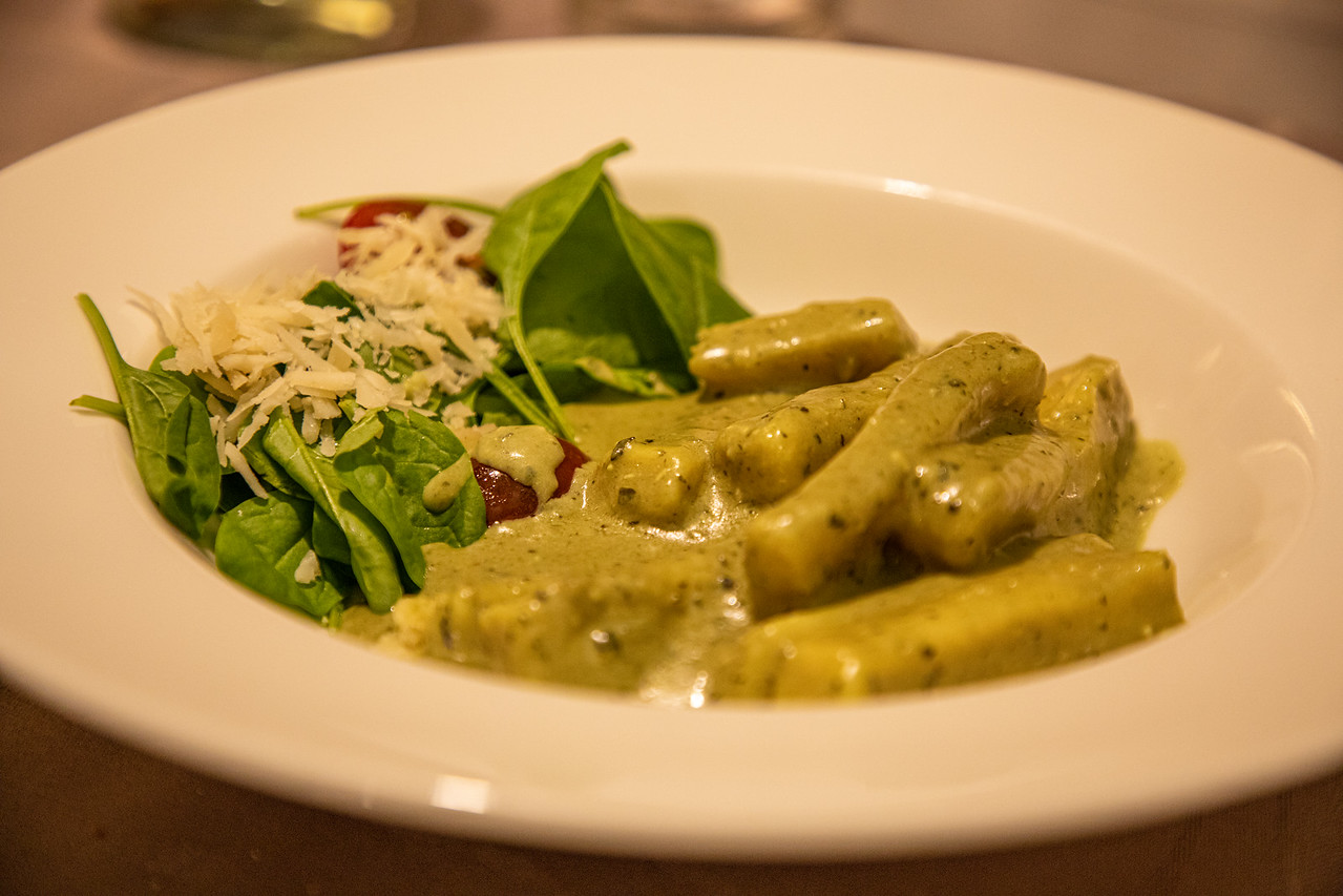 Ньоки Словенская еда и вино 111 Ньоки Словенская еда и вино