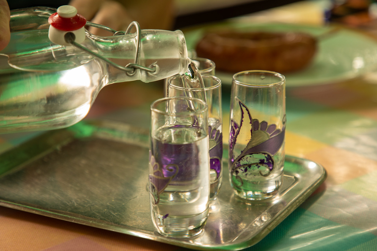 Словенская ракия / шнопс / шнапс Словенская еда и вино 111 Словенская ракия / шнопс / шнапс Словенская еда и вино