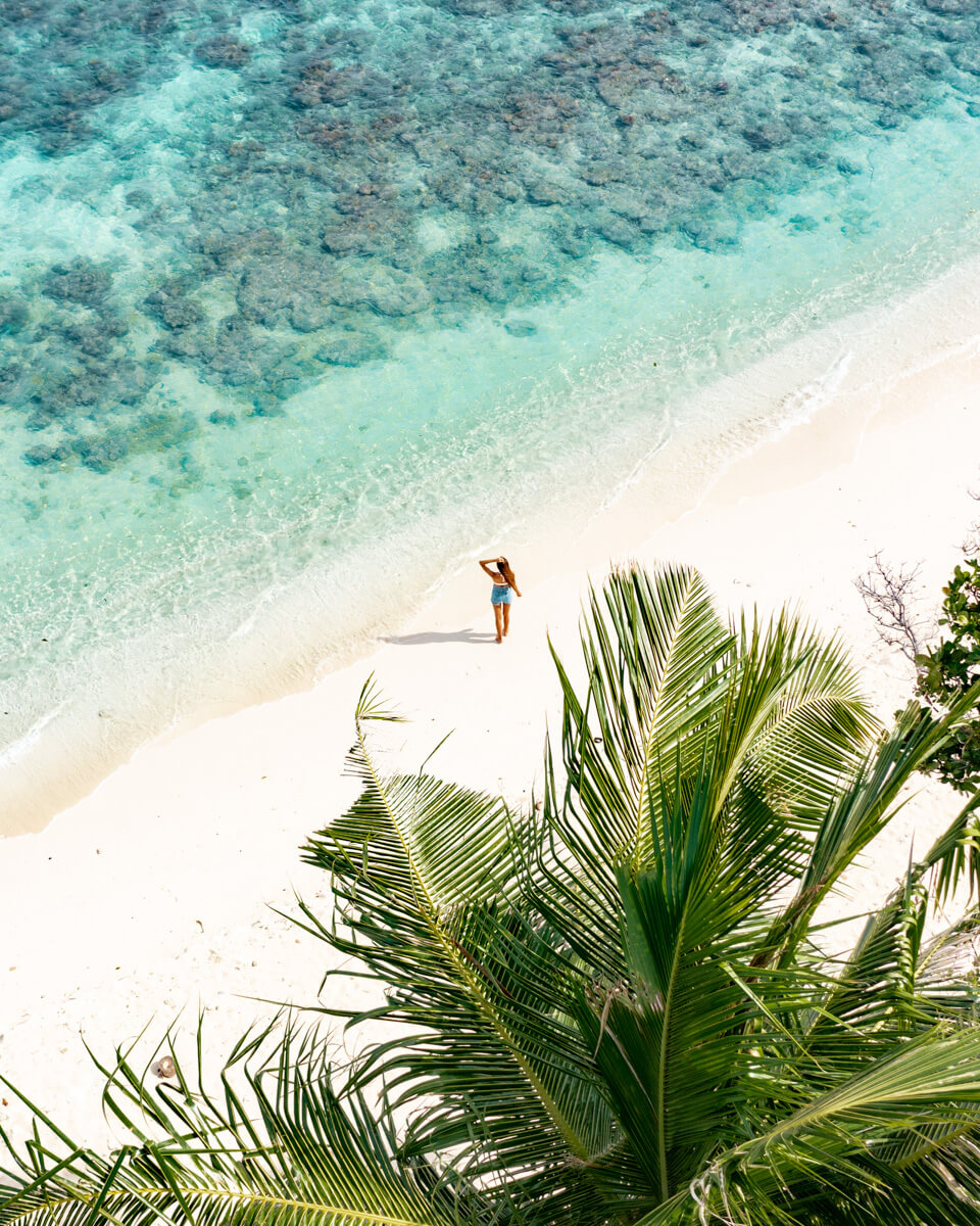 Дхаравандхоо дрон снят с местного острова на Мальдивы : Дхаравандхоо
