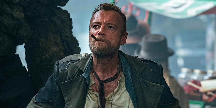 «Плоский мир» Терри Пратчетта Сэм Ваймс в (очень высмеиваемом) сериале BBC « Дозор» .