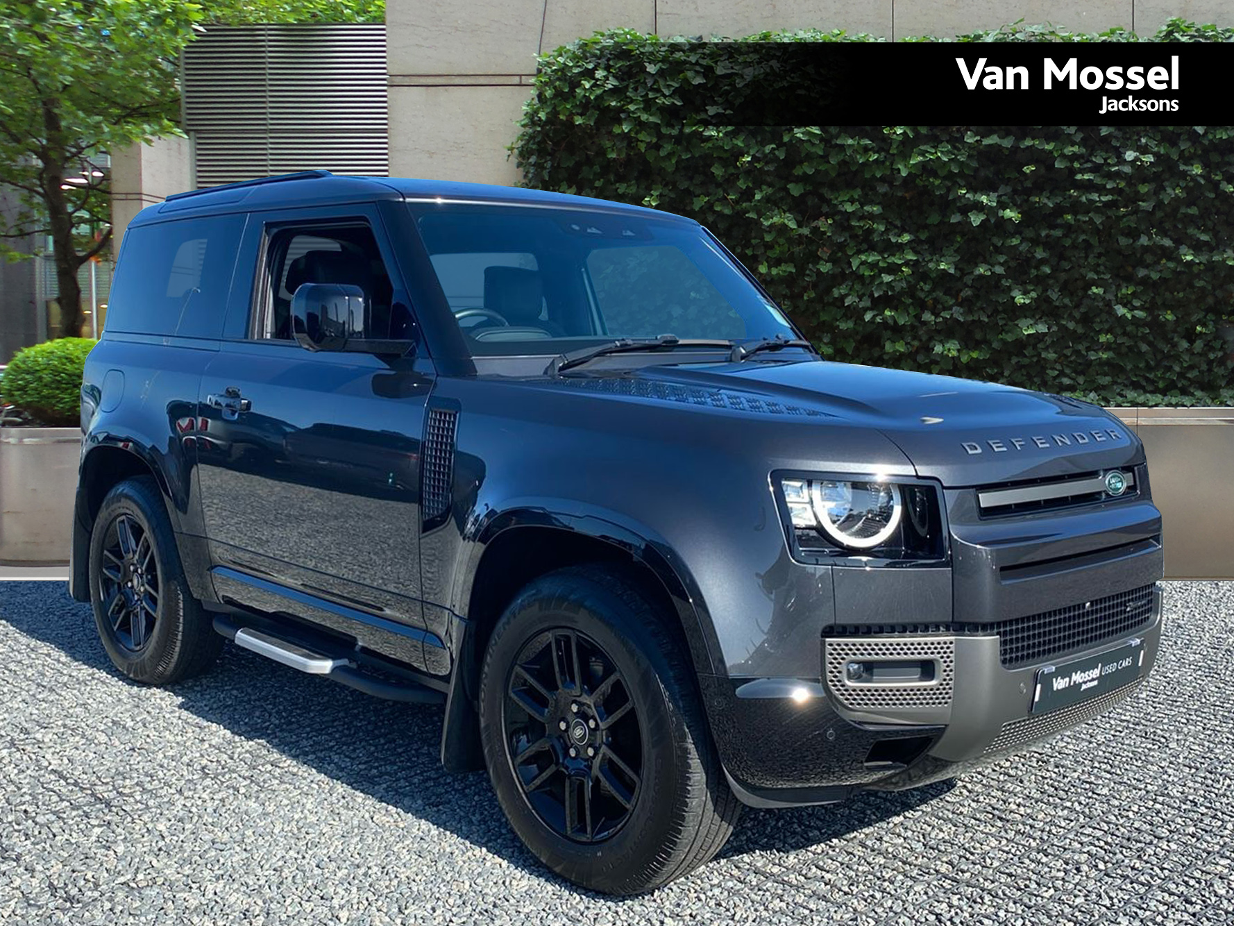 Land Rover Defender X-Dynamic S