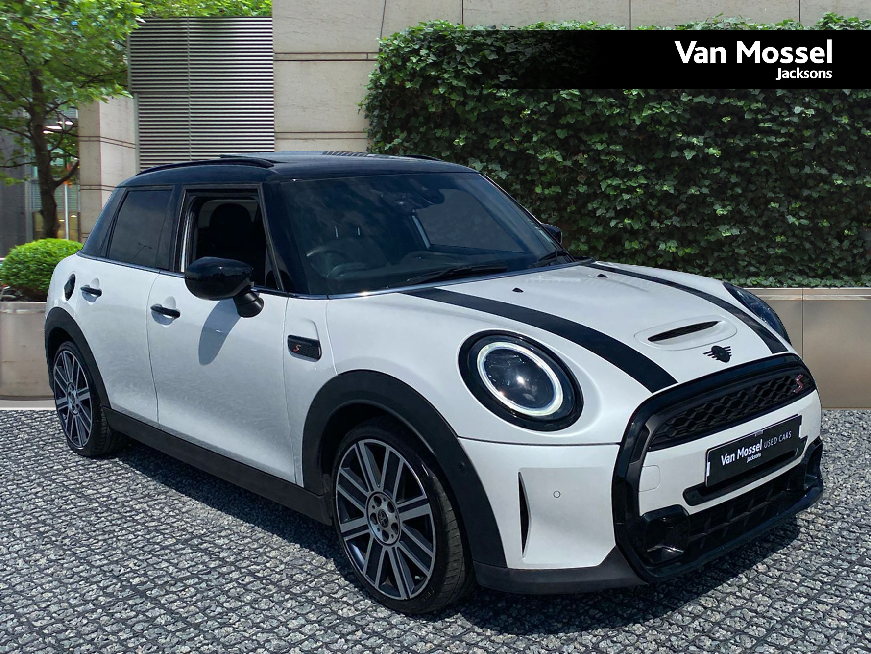 MINI Hatchback Cooper S Exclusive