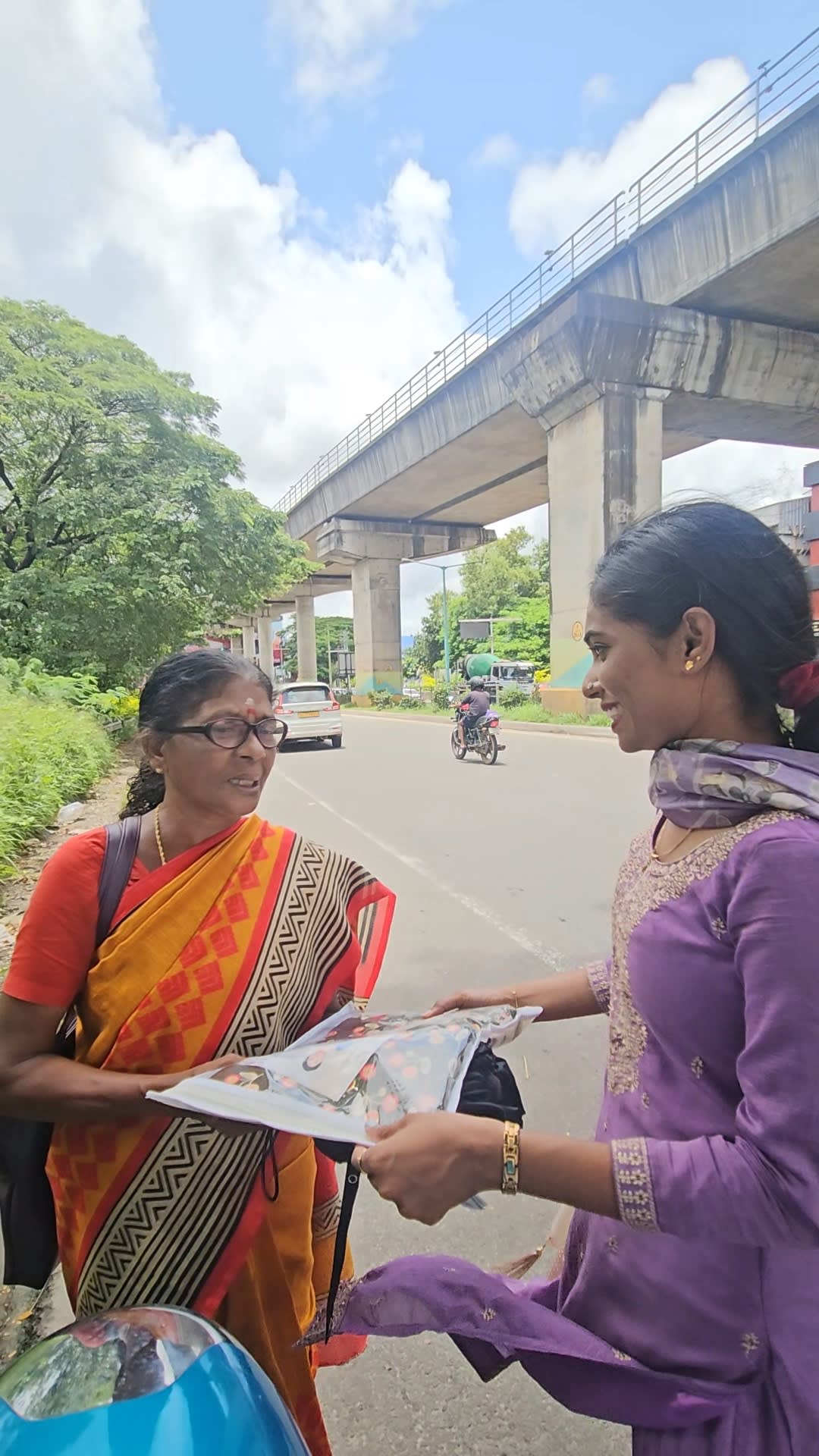 Bringing Light to the Streets: Indira Jeevan’s Onakkodi Distribution Completed