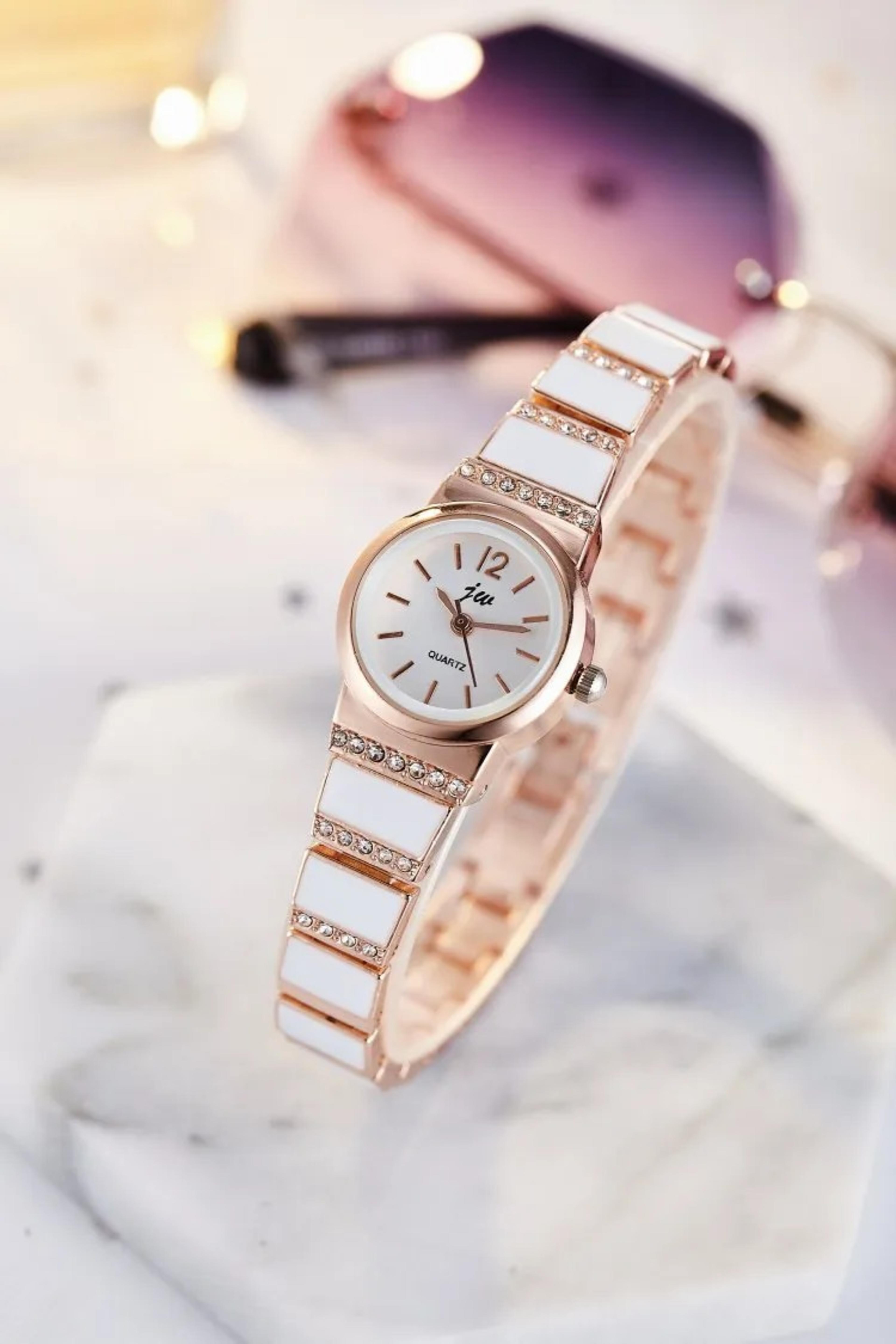 Elegant Watches for Women Quartz Watches Gold Sliver Metal Band Ladies Reloj Female Bracelet Orologio Diamond Mini Case Wristwatch