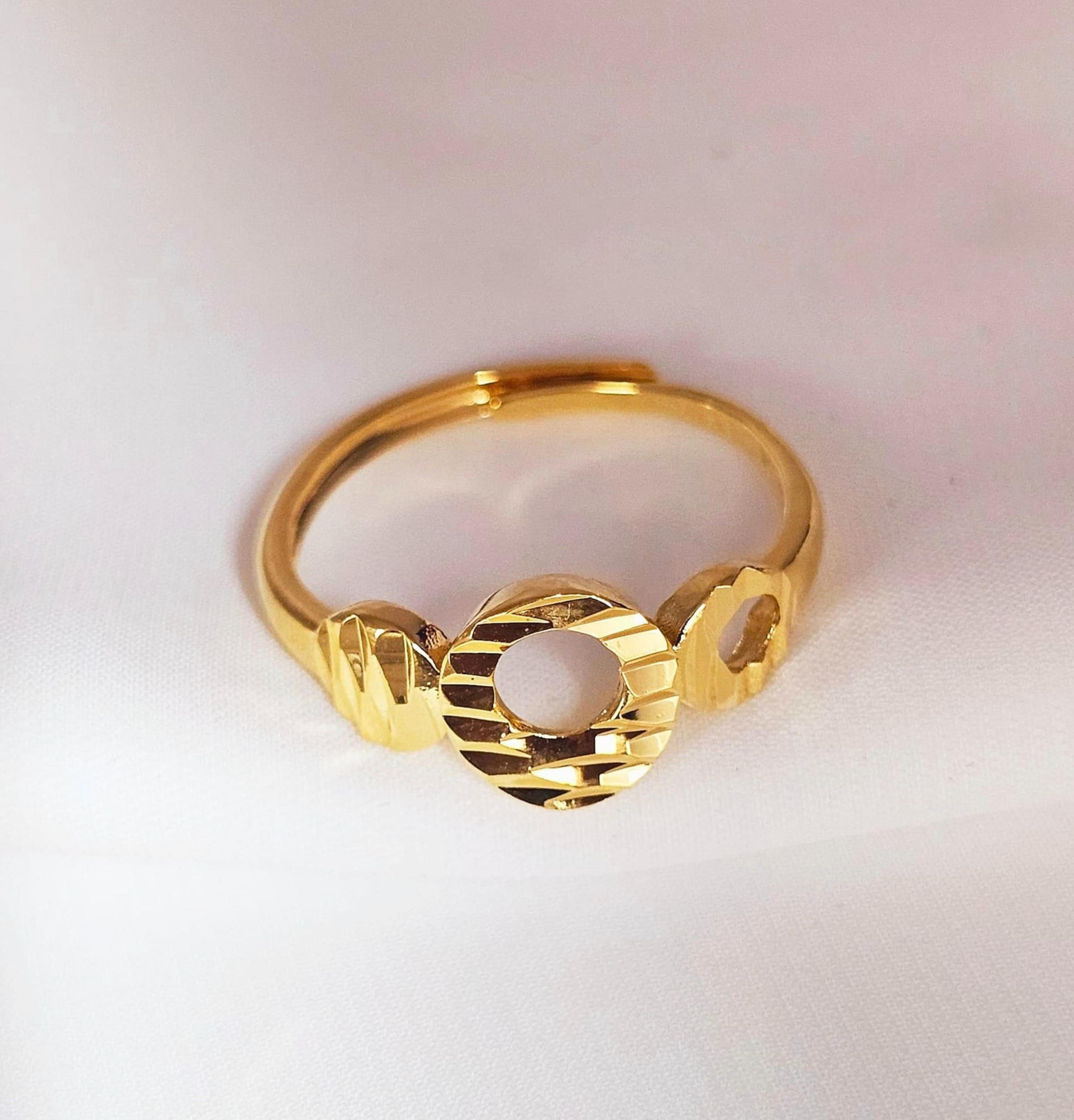 Fashionable Charming Design Gold Polish Finger Ring For Girls view 3