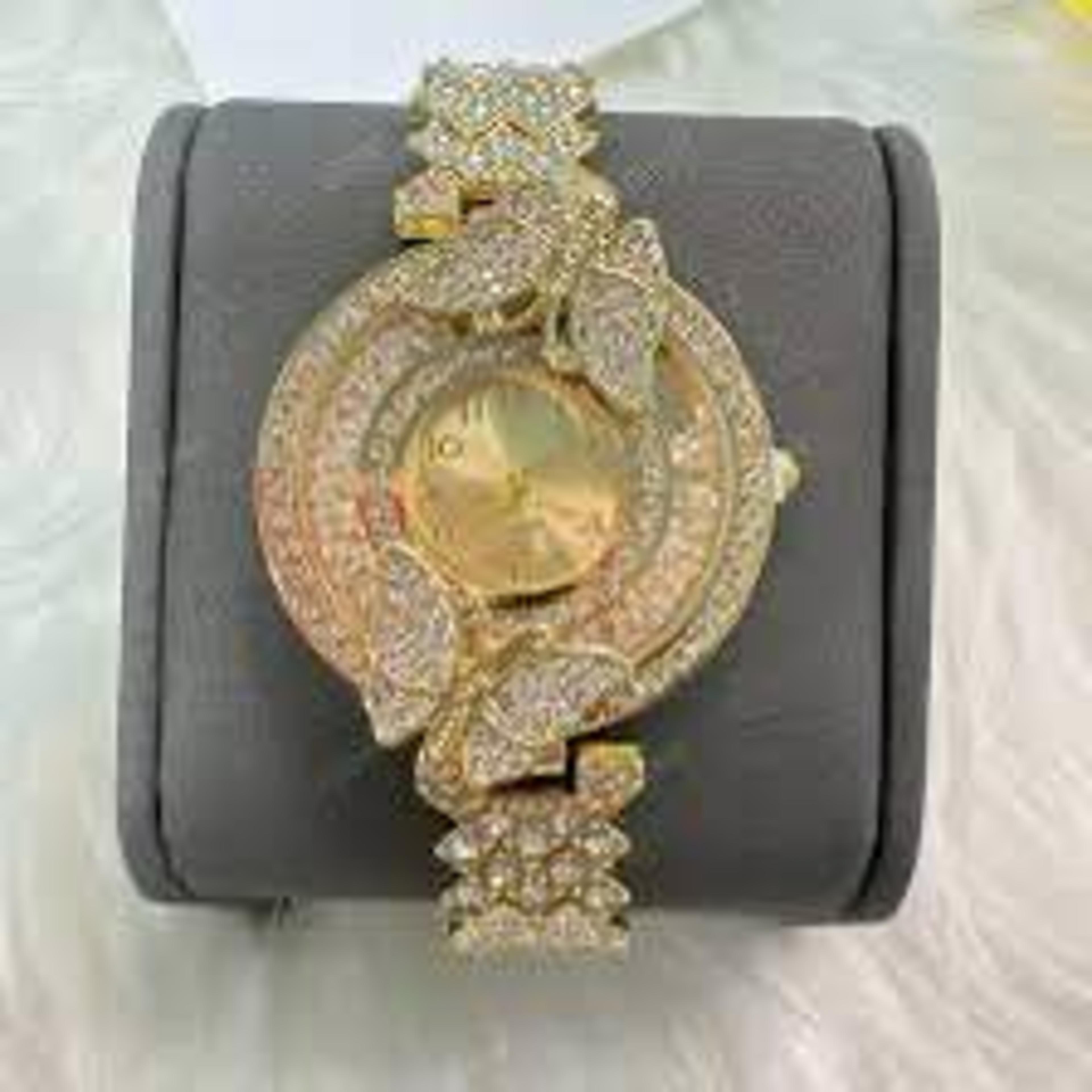 Luxury Watch Women Fashion Wristwatch Ladies gold colour &Watches view 3