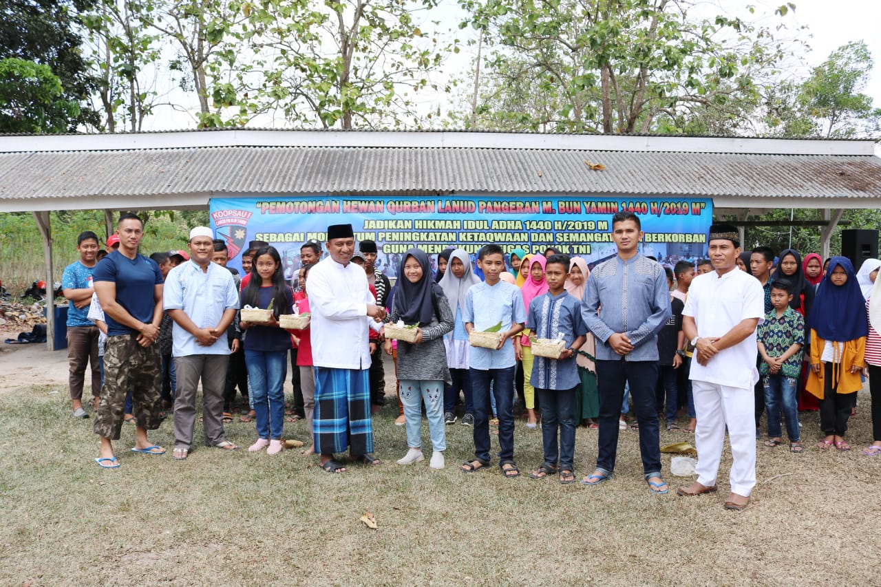 Lanud Pangeran M. Bun Yamin Laksanakan Pemotongan Hewan Kurban