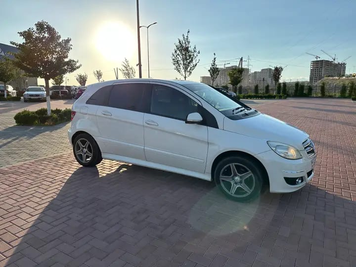Mercedes-Benz B-Class