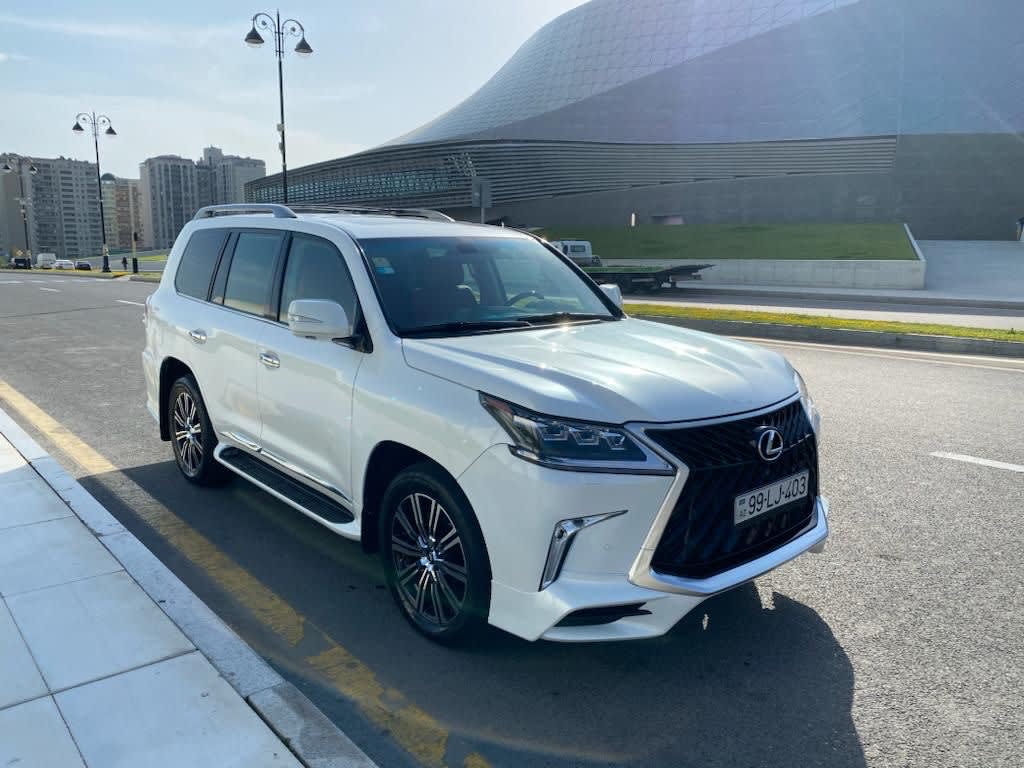 Lexus LX