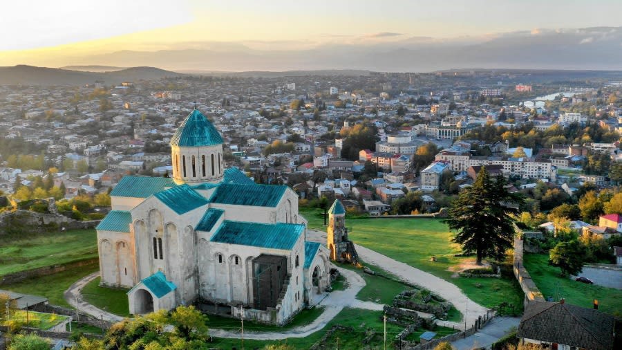 Car rental in Kutaisi — Rent Airport Cars