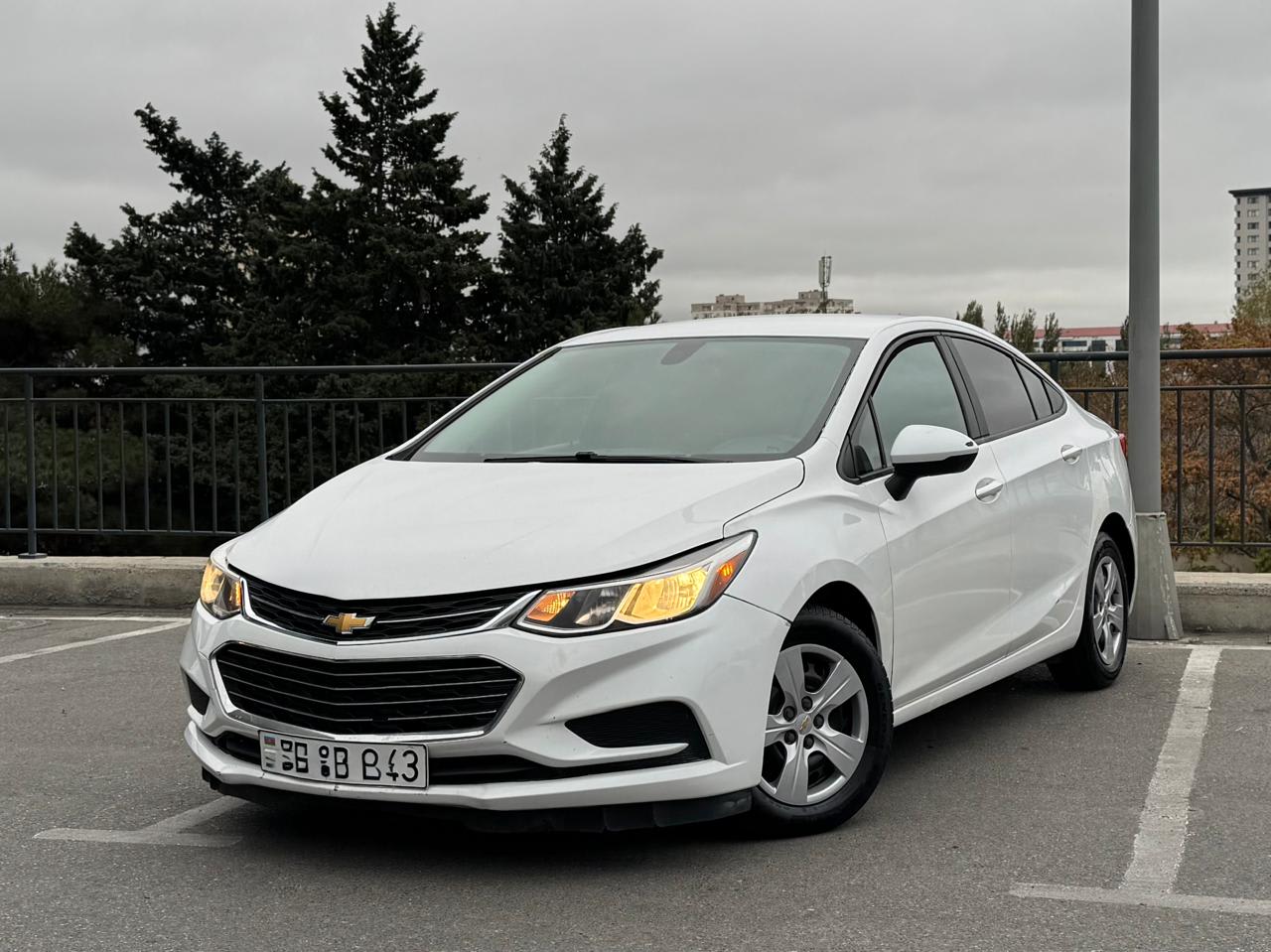 Chevrolet Cruze 2017 — airport car rental