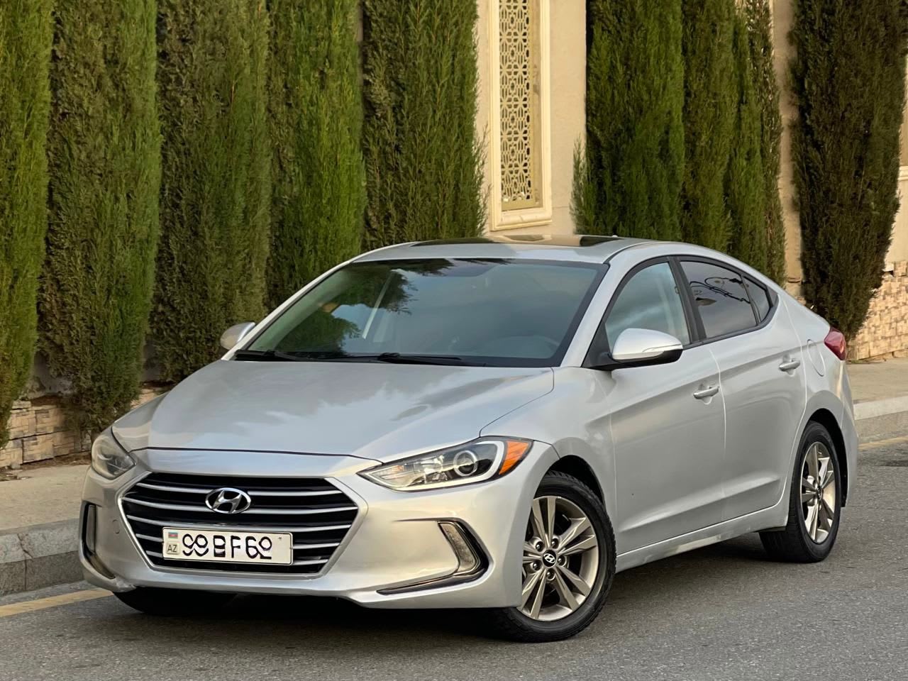 Hyundai Elantra 2017 — airport car rental