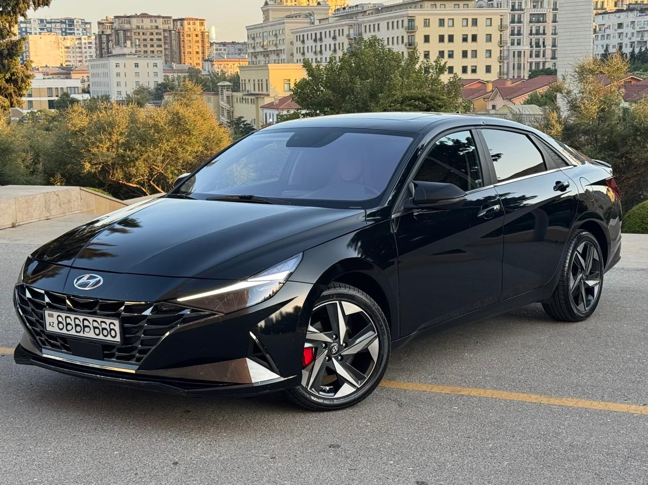 Hyundai Elantra 2022 — airport car rental