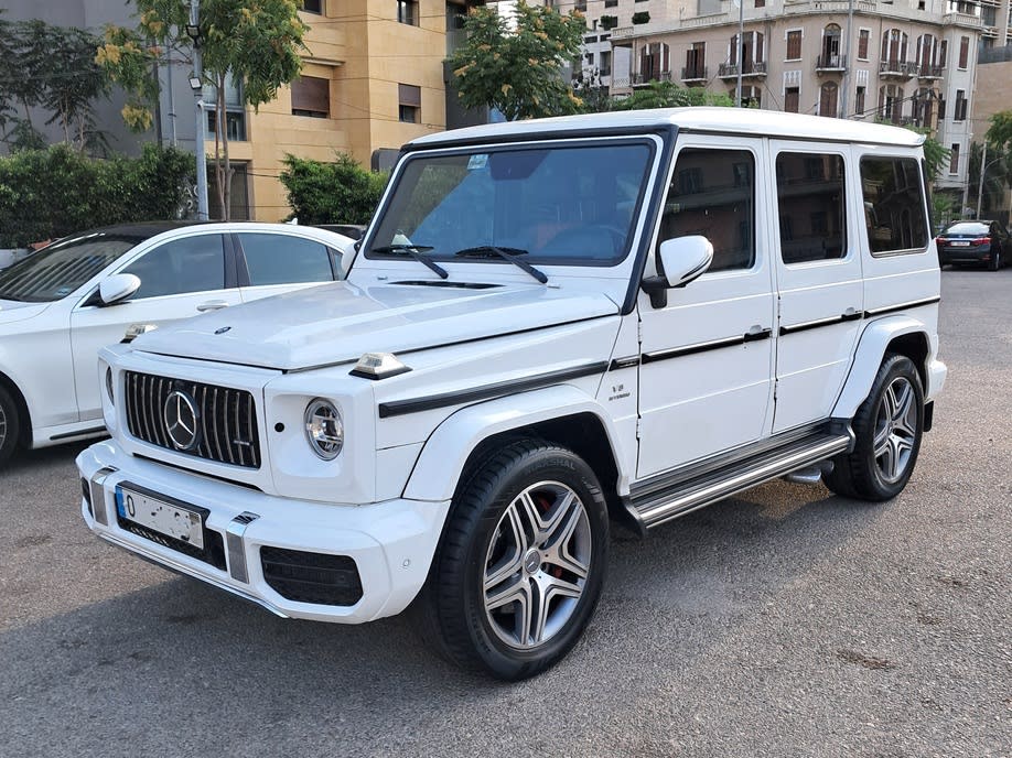Front view of the white Mercedes-Benz G-Class in Downtown Beirut
