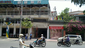 Kedai Shamsudin halal restaurant from Le Hong Phong street Kedai Shamsudin halal restaurant from Le Hong Phong street
