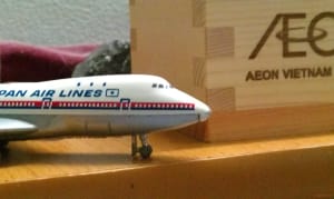 Boeing 747 with nose gear down Boeing 747 with nose gear down