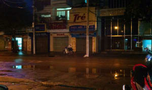 Vietnamess man waiting for a prostitute Vietnamess man waiting for a prostitute