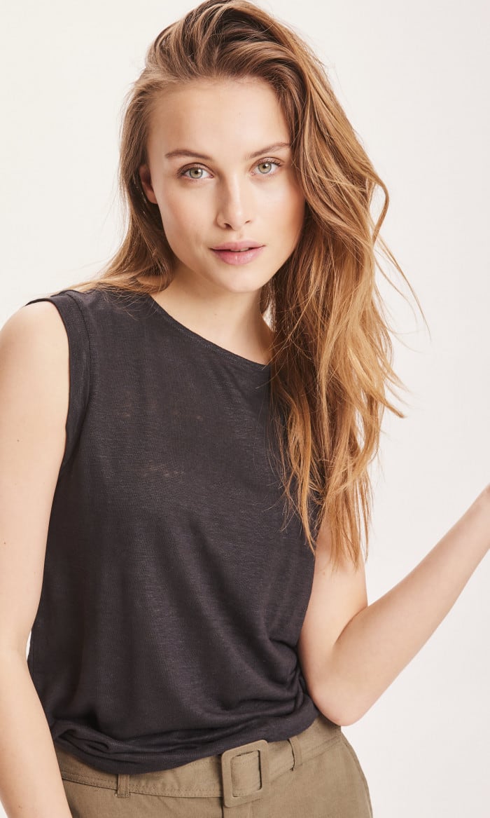 Violet Loose Fold Up Linen T-Shirt black jet