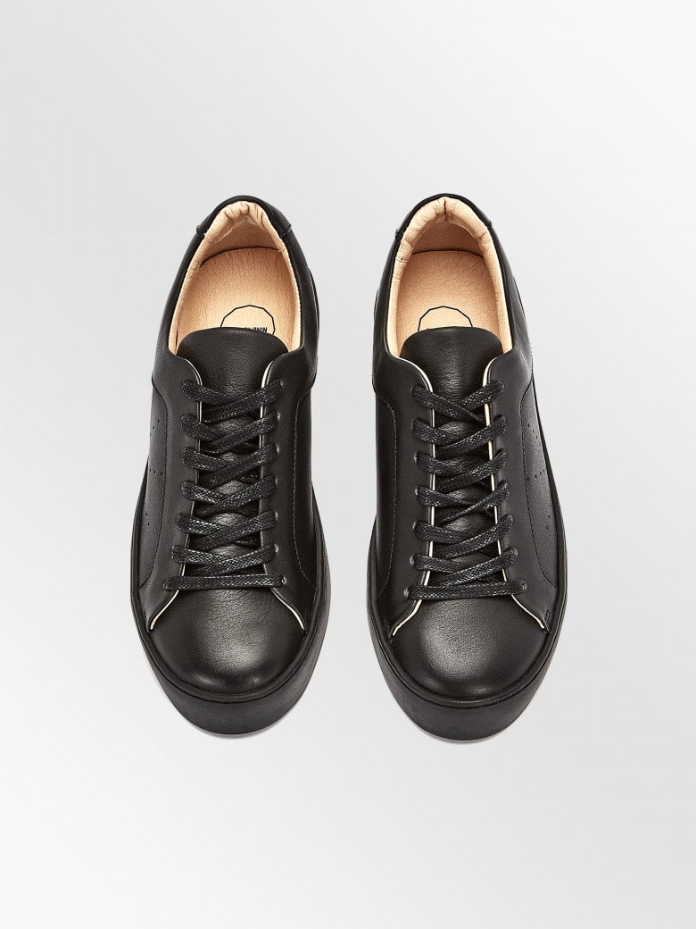 Laces Sneaker Gracia black