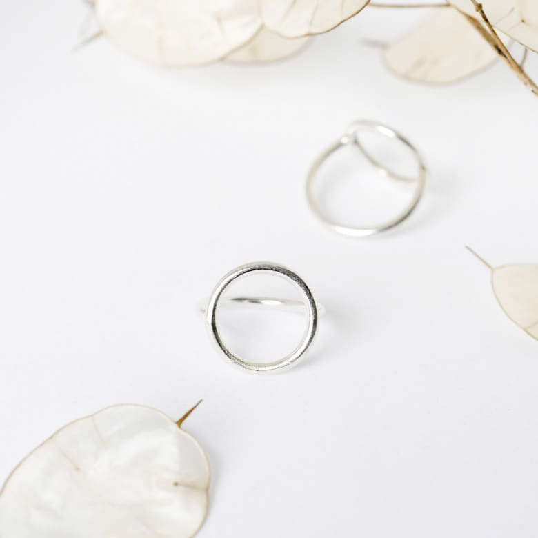 Minimal Circle Ring silver