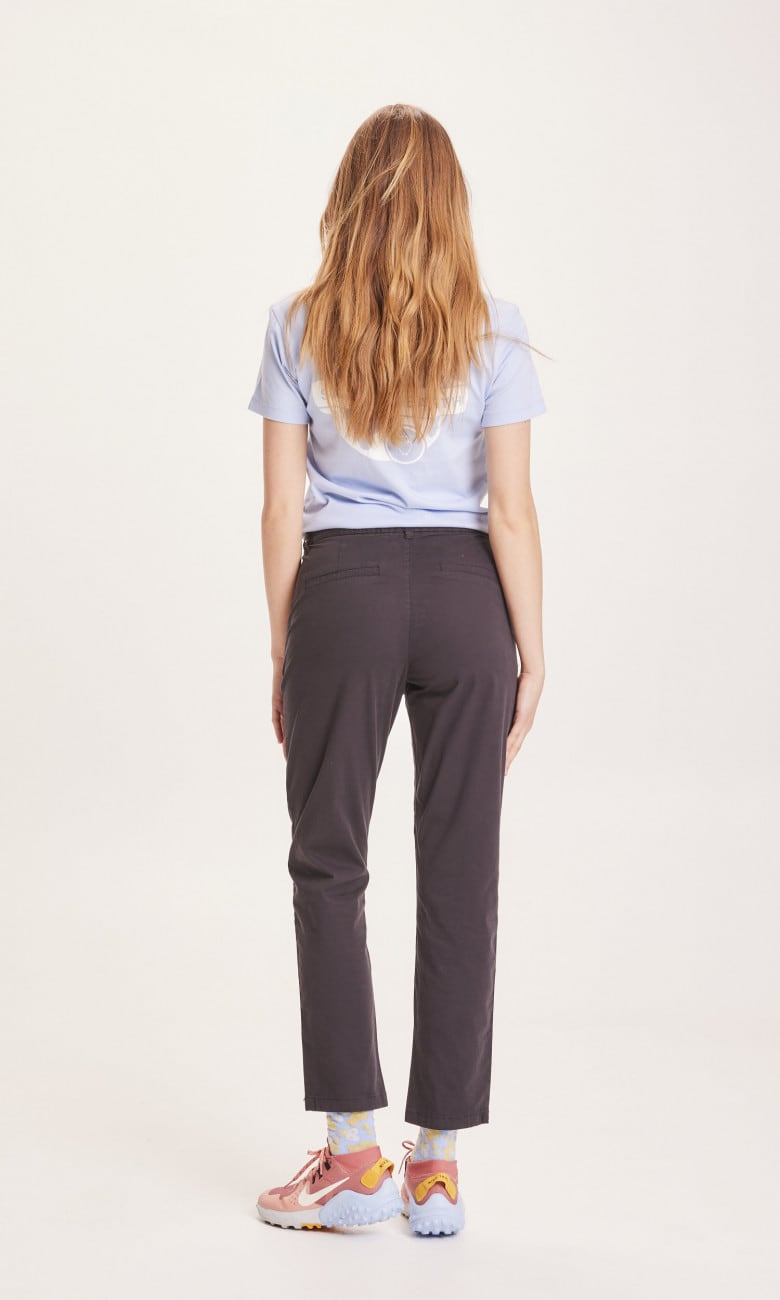 Willow Slim Chino black jet