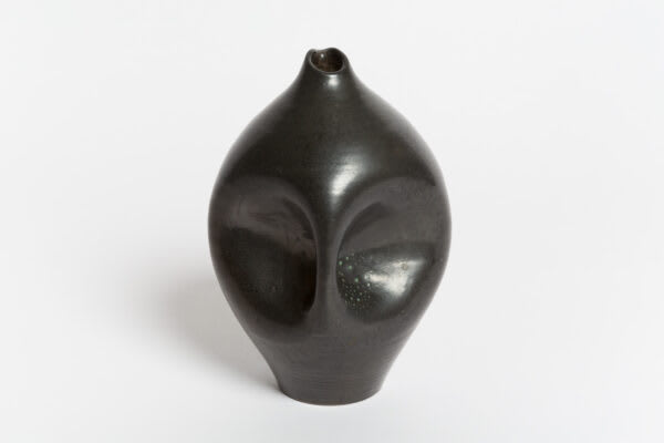 Suzanne Ramie — vase in metallic black