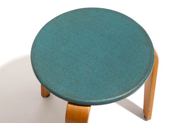 Horgenglarus Werksentwurf — Stackable Stool
