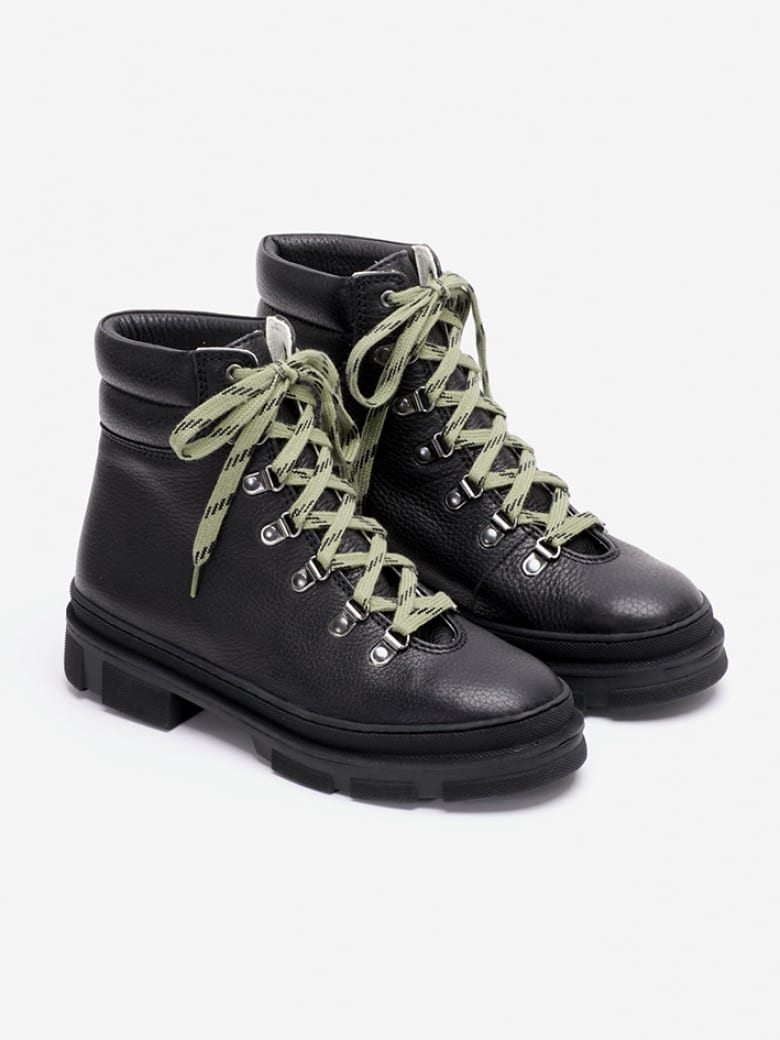 Saana Hiking Boot Black