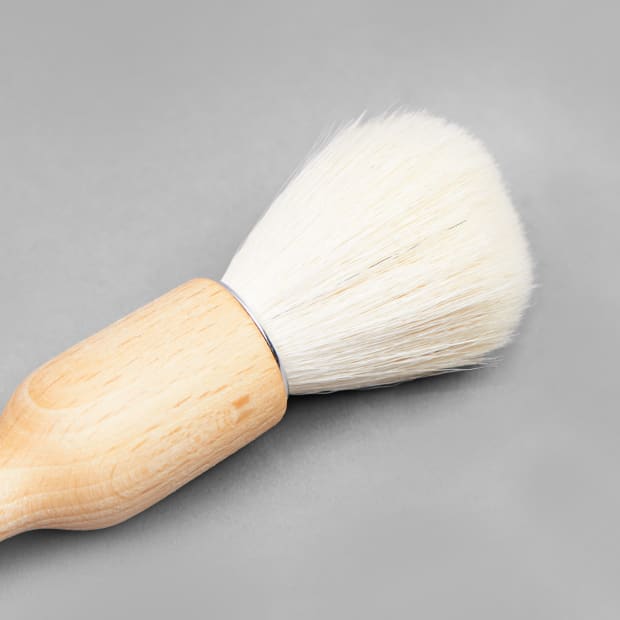 Redecker Naturbürste – Kosmetik- Und Staubpinsel Aus Schwarzem Ziegenhaar, Griff Aus Gewachster Kirsche