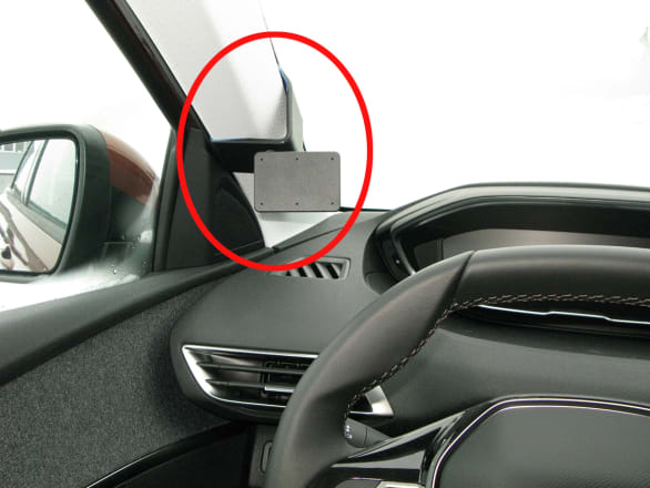 ProClip for Peugeot 5008 SUV 18-24 (LHD)