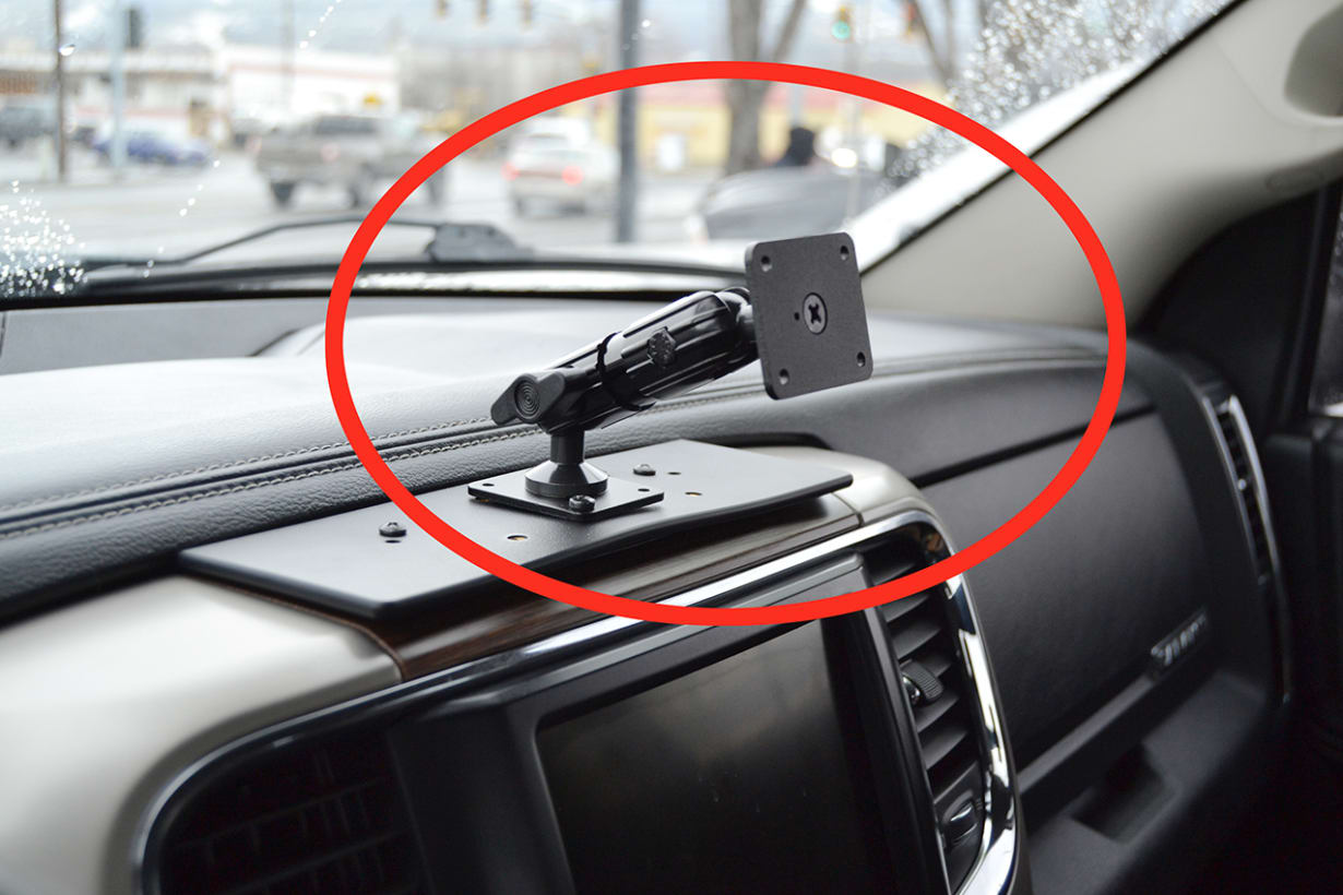 Extra-strength ProClip for Dodge Ram Pick Up 2500/3500 09-18 (LHD)