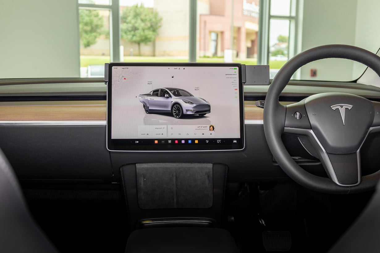 ProClip for Tesla Model Y 20-25½ (RHD)