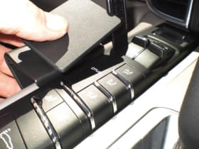 ProClip for Porsche Panamera 10-17 (RHD)