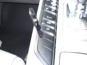 ProClip for Porsche Panamera 10-17 (RHD)