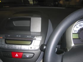 ProClip for Toyota AYGO 06-14 (RHD)