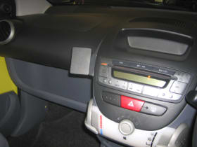 ProClip for Toyota AYGO 06-14 (RHD)