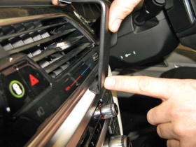 ProClip for BMW 7-series G11, G12 16-22 (RHD)