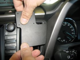 ProClip for Toyota RAV 4 13-18 (RHD)