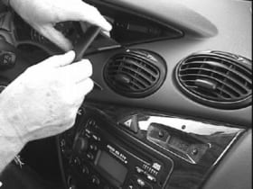 ProClip for Ford Focus 00-04 (LHD)