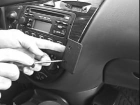 ProClip for Ford Focus 99-04 (LHD)