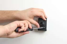 Active holder with cig-plug for EADS THR880i