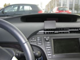 Extra-strength ProClip for Toyota Prius 10-16 (LHD)