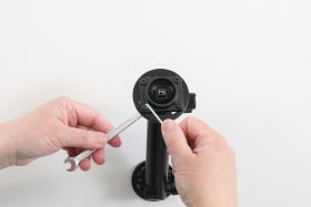 Active holder for fixed installation for Point Mobile PM84
