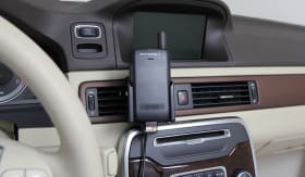 Active holder with USB-cable and cig-plug adapter for Motorola ST7000