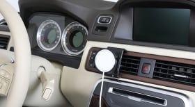 Mount with tilt swivel for Apple iPhone 14 Plus